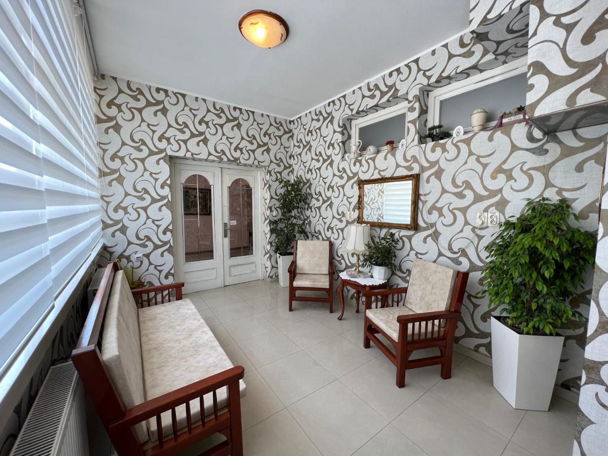 Motel Restoran Sunce Sremska Kamenica Exterior foto