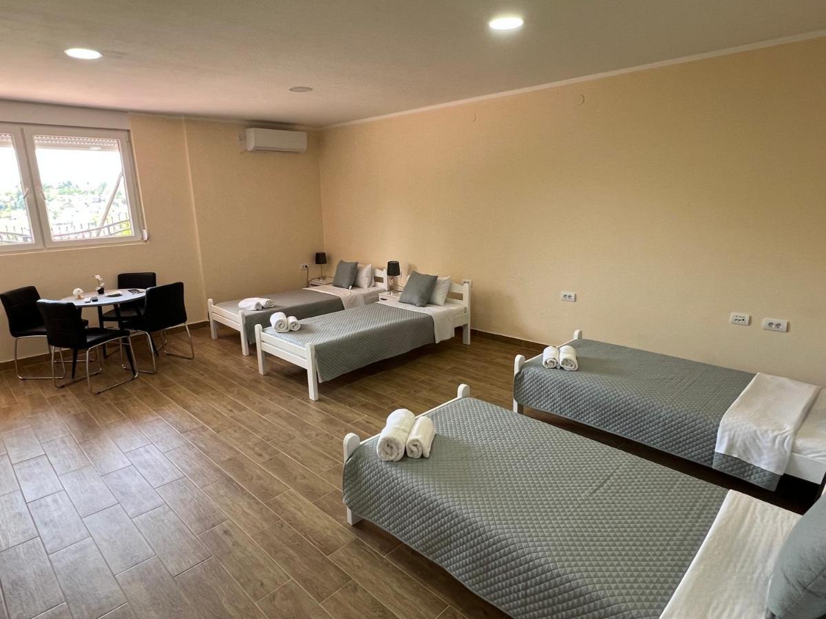 Motel Restoran Sunce Sremska Kamenica Exterior foto