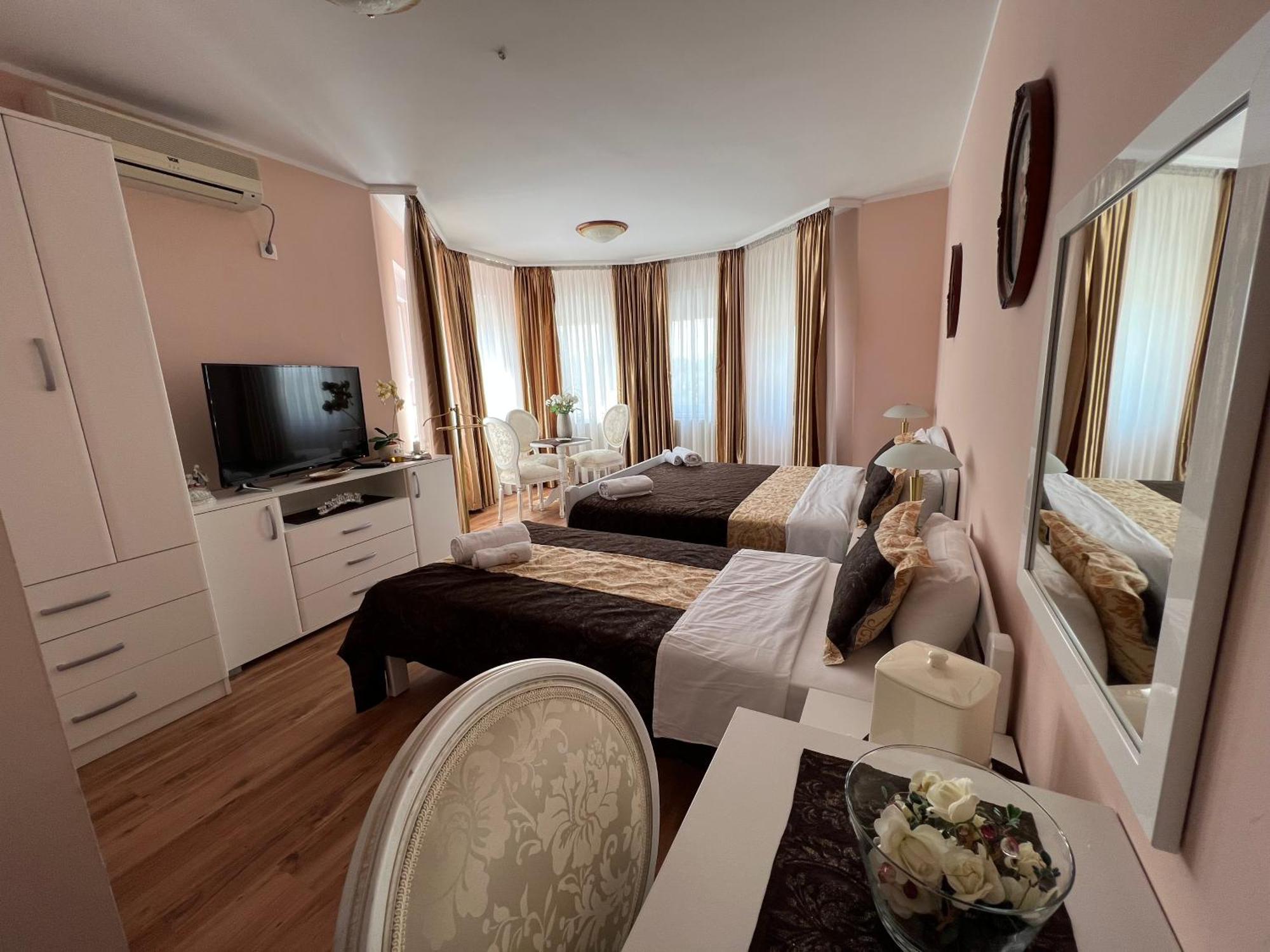 Motel Restoran Sunce Sremska Kamenica Exterior foto
